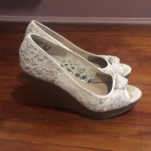 Cream lace wedges